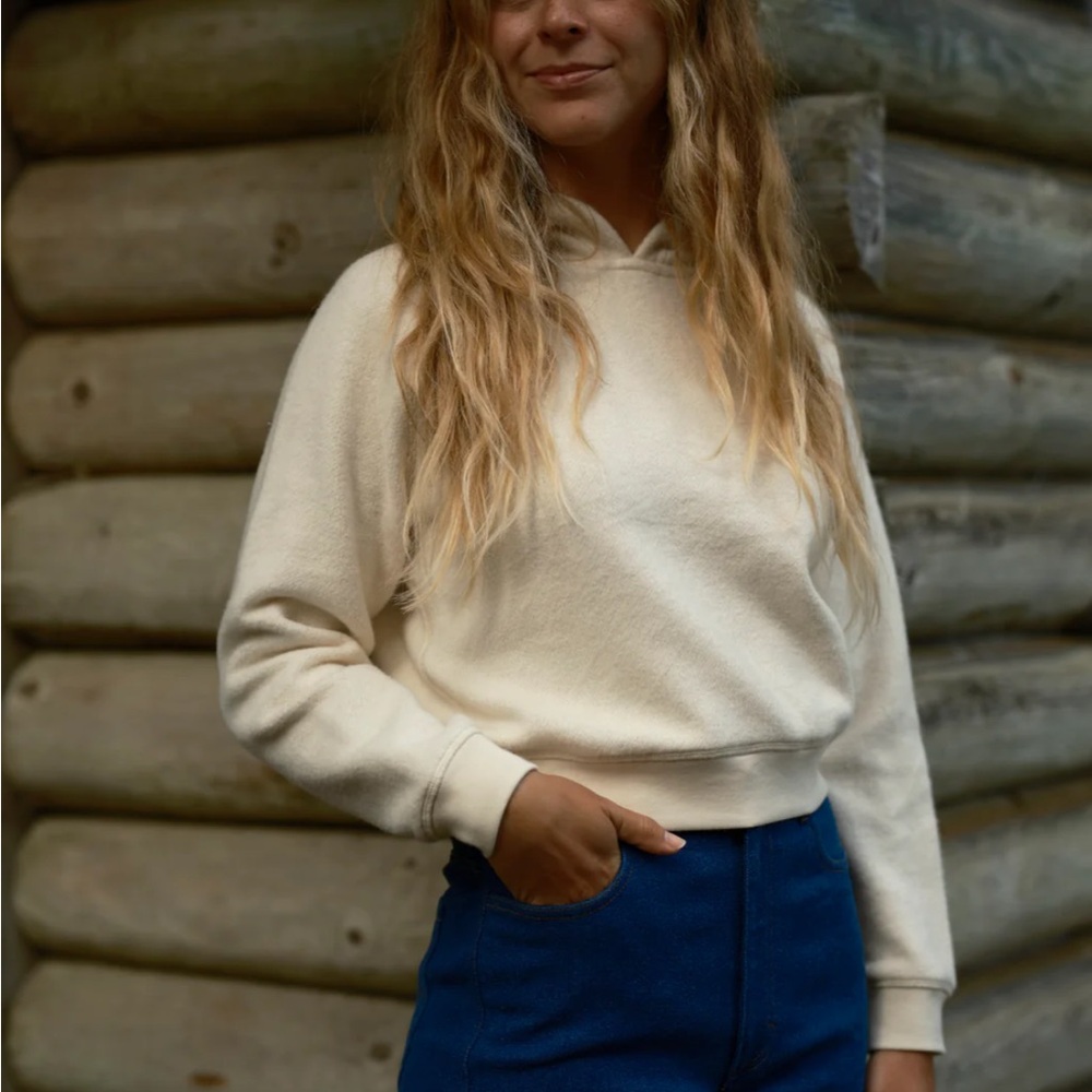 SALE!!! NWT Mollusk California Cropped Hoodie Size XS